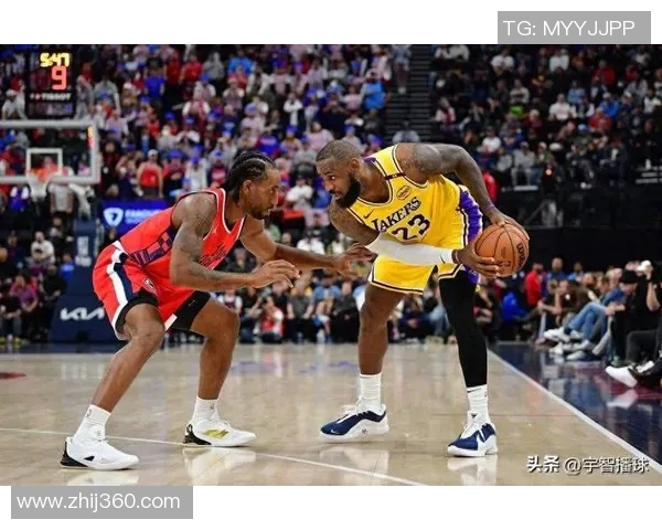 湖人对决快船激战正酣NBA洛城德比精彩回顾与分析
